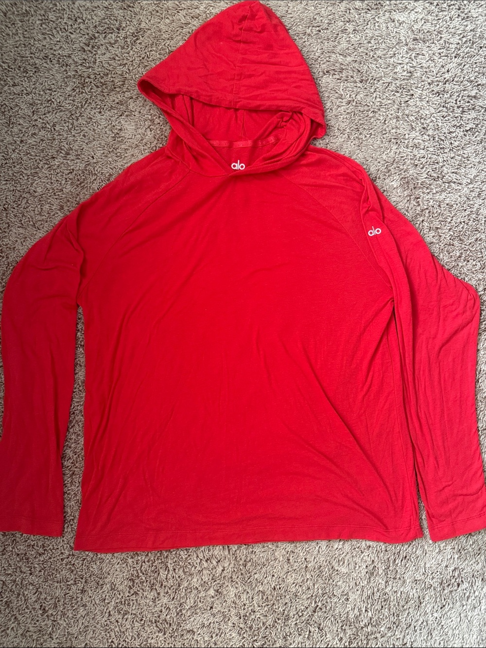 ALO Yoga Men’s Red Hooded Long-Sleeve Top